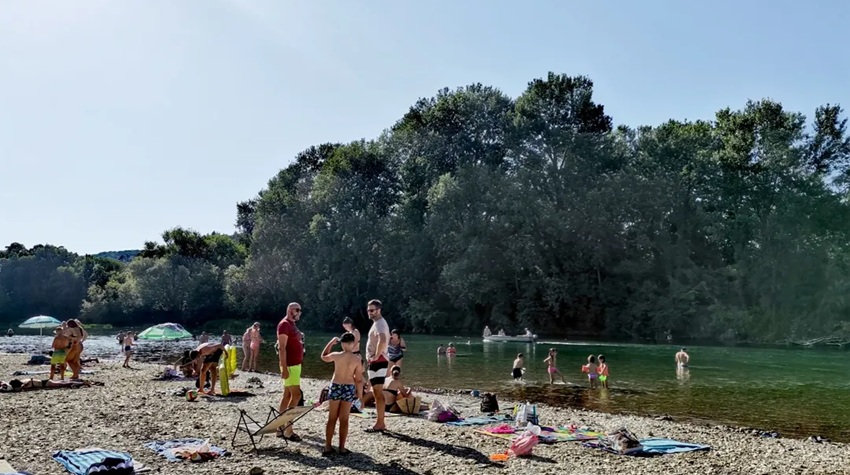 WHEN TEMPERATURES GO CRAZY, THE UNA IS A LIFESAVER